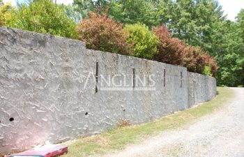 concrete wall with wall anchors